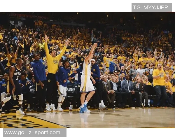 卡梅隆托马斯半场表现抢眼10投6中贡献18分3篮板6助攻1抢断